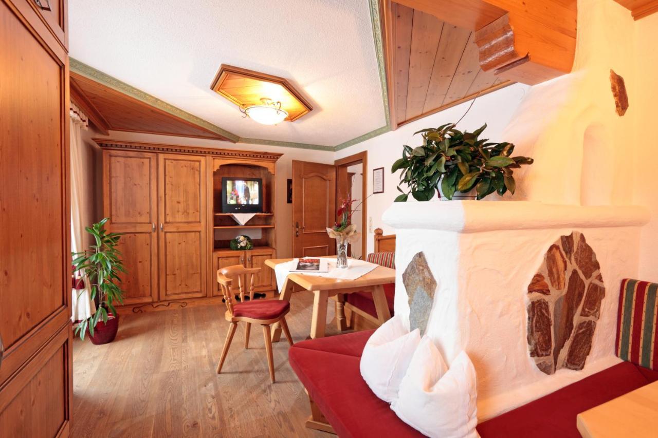 Apartamento Haus Schroll Ried im Zillertal Exterior foto