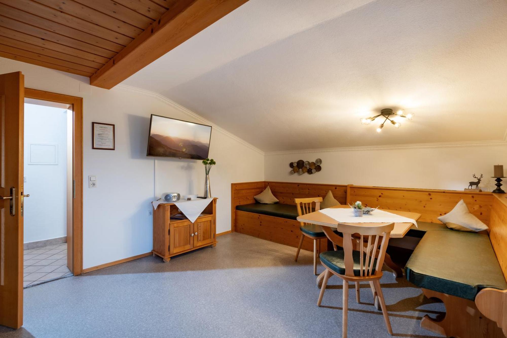 Apartamento Haus Schroll Ried im Zillertal Exterior foto
