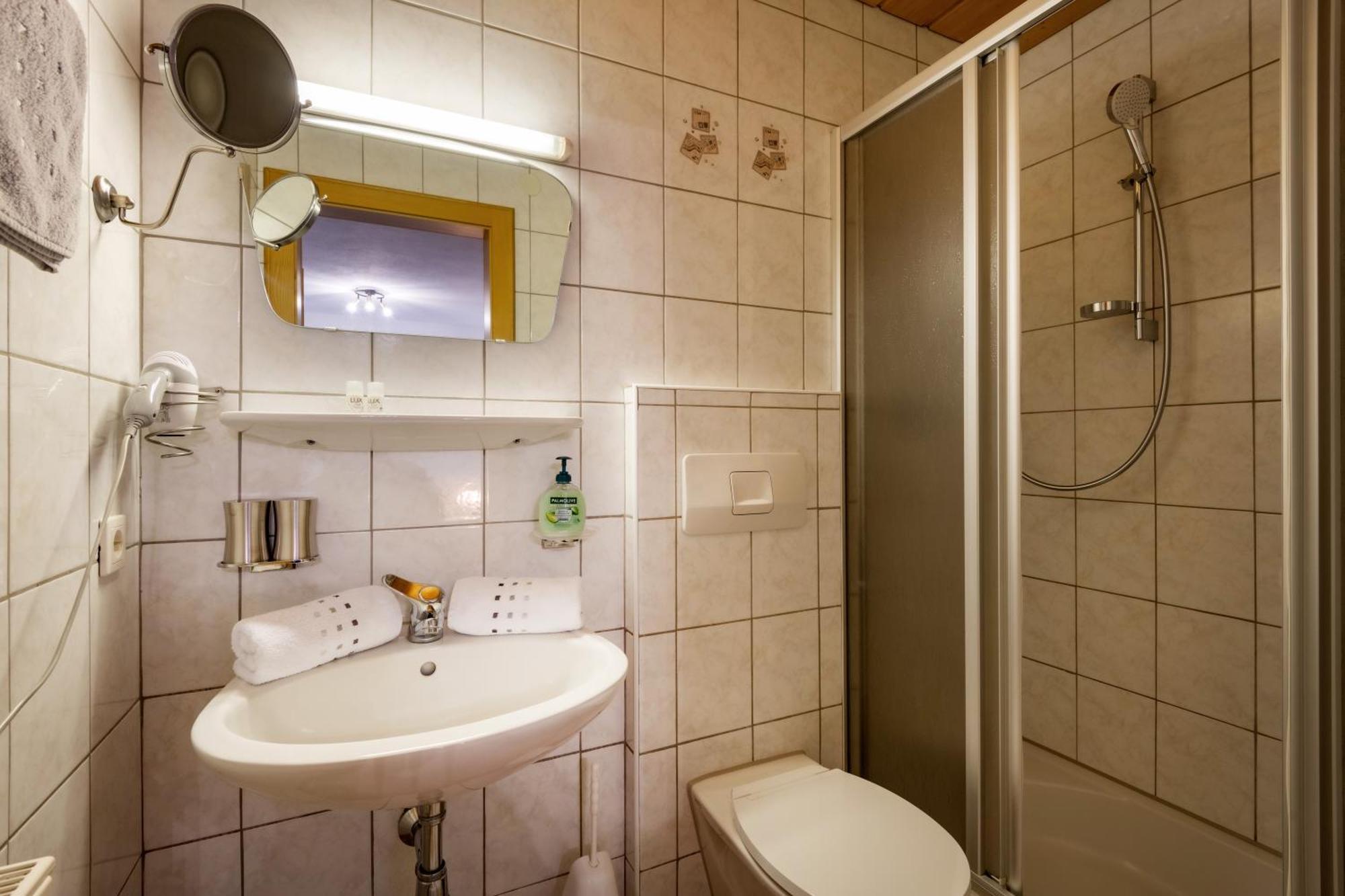 Apartamento Haus Schroll Ried im Zillertal Exterior foto