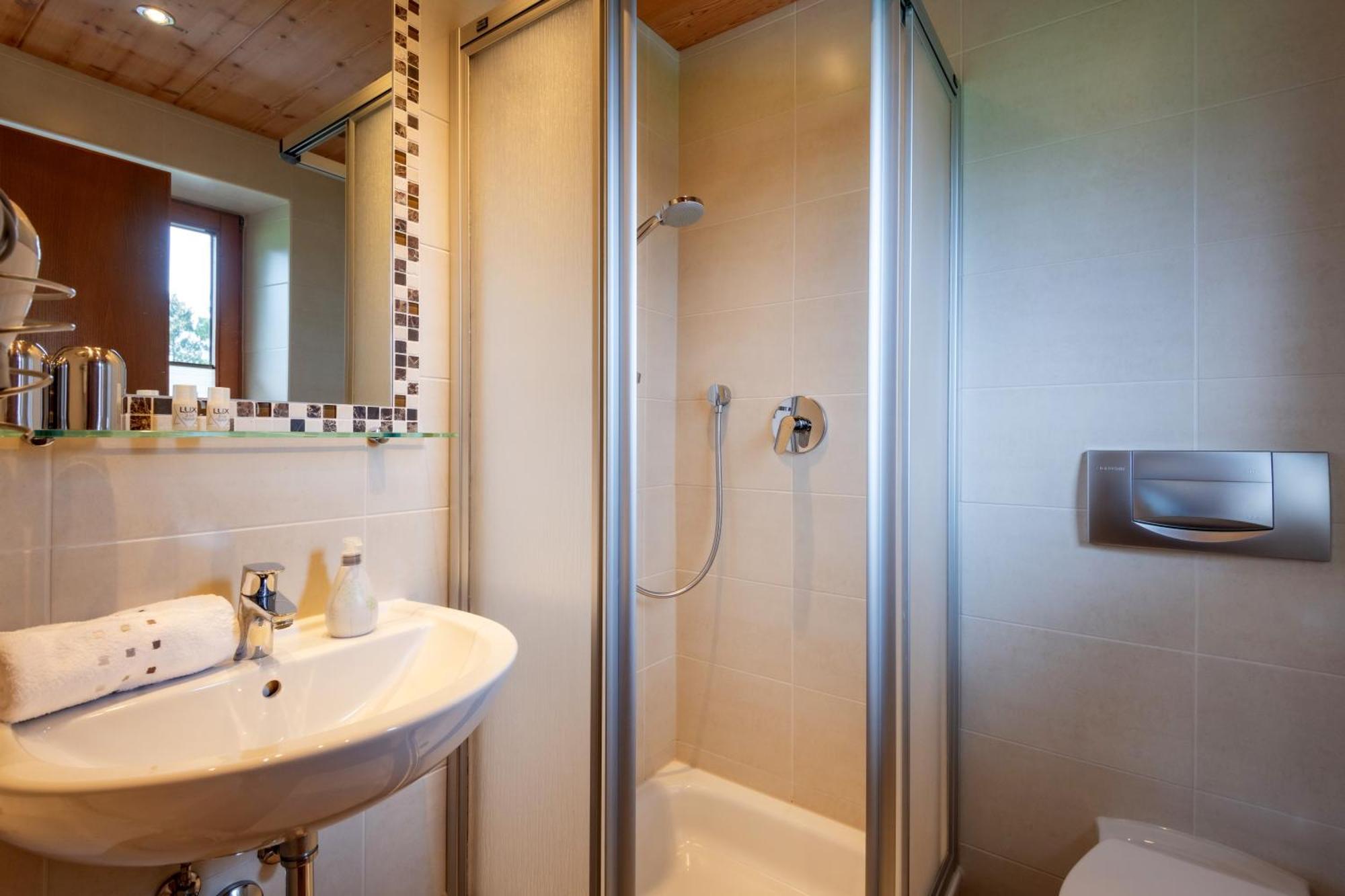 Apartamento Haus Schroll Ried im Zillertal Exterior foto