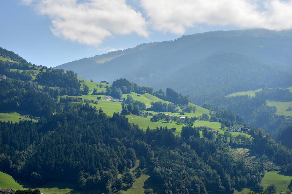 Apartamento Haus Schroll Ried im Zillertal Exterior foto