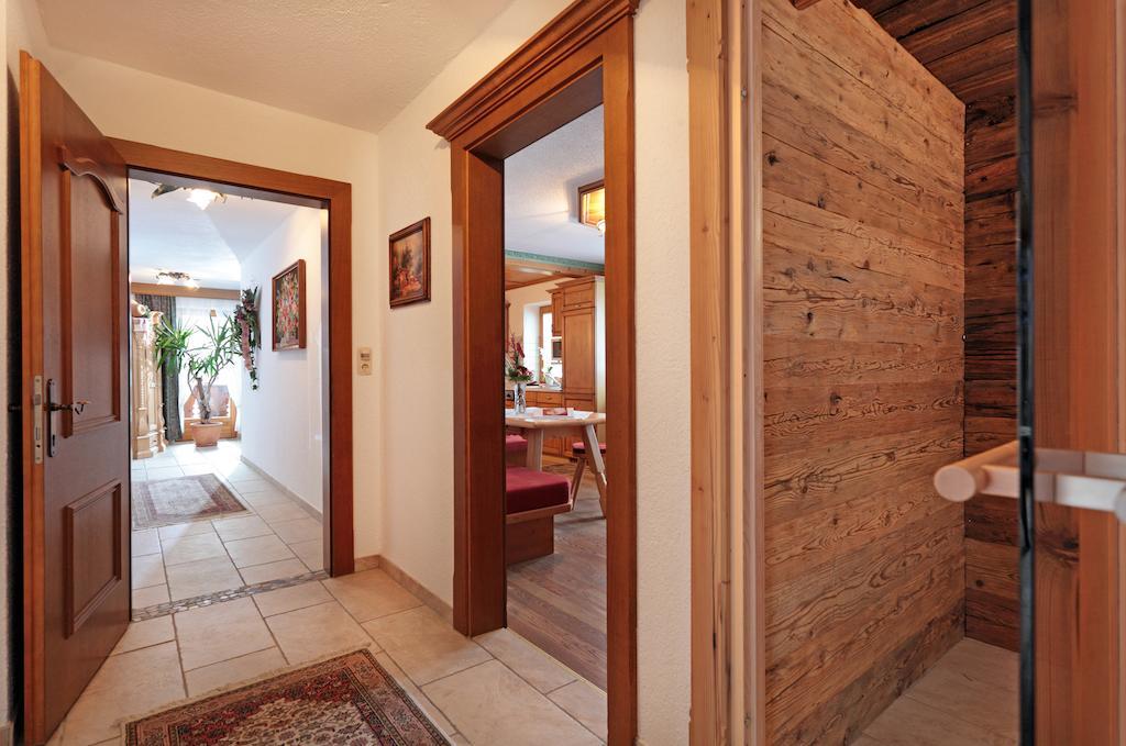 Apartamento Haus Schroll Ried im Zillertal Exterior foto