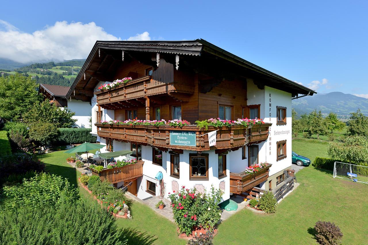 Apartamento Haus Schroll Ried im Zillertal Exterior foto